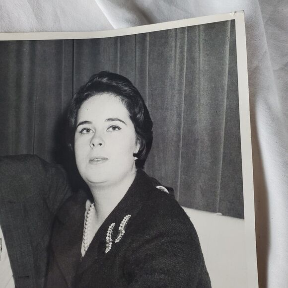 Eden Roc Club 8x10 Photo B&W Vintage Hollywood Couple? - Picture 7 of 9